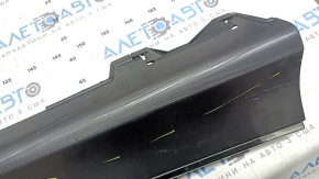 Right threshold Honda Accord 18-18 with chrome, graphite, scratches