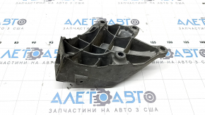 Left engine mount bracket BMW 5 G30 17-23 3.0T RWD