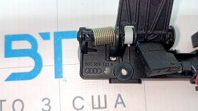 The Audi Q5 80A 18-25 trunk light switch has a broken mount