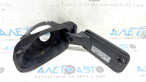 The fuel filler flap housing of the Audi Q5 80A 18-25 has a broken mount