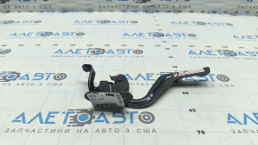 Right hood hinge for Toyota Prius C 12-17
