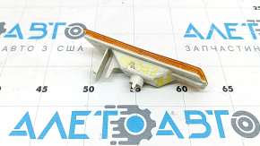 Front right repeater VW Tiguan 18-24 scratch, chip
