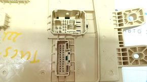 Hyundai Tucson 22-24 1.6T HEV under-dash fuse box