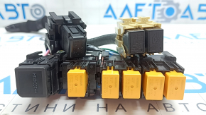 Nissan Ariya 23-26 underhood relay block without wiring