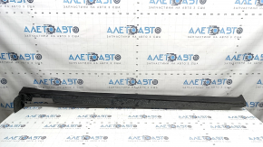 Right threshold Hyundai Tucson 22-26 structure, cracked fastening