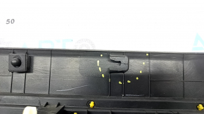 Right threshold Hyundai Tucson 22-26 structure, cracked fastening