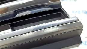 Radiator grill VW Tiguan 18-19 without emblem, 3 chrome stripes, chrome on top, bumps, swollen chrome