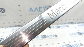 Outer front right door sill trim Mercedes W167 GLE 350 450 20-26 chrome with backlight, scratches