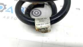 The rear left spring of the VW Tiguan 18-24 is rusty