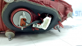 Right inner tailgate light for Hyundai Santa FE 21-23 halogen