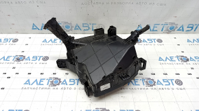 Hyundai Santa FE 21-23 underhood fuse box without wiring, broken mount