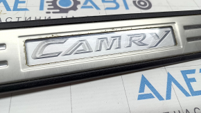Rear right outer threshold trim Toyota Camry v55 15-17 usa black, with chrome trim, scratches