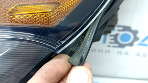Front left headlight Hyundai Santa FE 21-23 halogen + LED, seal peeled off