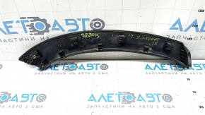 Rear left wing arch trim Hyundai Santa FE 21-23 structure, crack in fastening, bumps