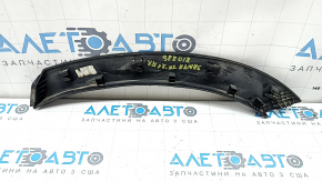Rear right fender arch trim Hyundai Santa FE 21-23 structure, crack in fastening, bumps, scratch