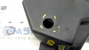 The fuse box housing under the hood of the Mercedes W167 GLE 350 450 20-26 is not a factory hole, there are breaks