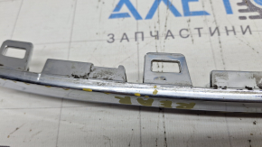 Rear bumper central molding VW Tiguan 18-24 chrome, scratches, broken fasteners