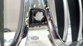 Radiator grill BMW X5 G05 19-25 chrome, under the camera, scratch, cracked camera mount
