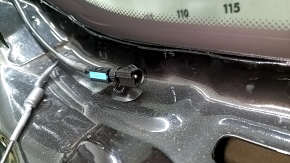 The trunk door is bare with glass, the upper part of the BMW X5 G05 19-26 black 475, with a trapezoid
