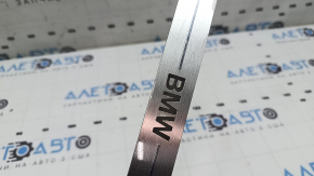 Front right door sill insert BMW X5 G05 19-23 chrome BMW, with backlight, scratches, oxidized