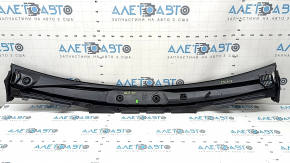 Plastic central windshield wiper grille Mercedes X167 GLS 450 580 20-26 scratches, dried out seal