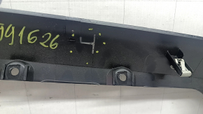 The front panel trim of the driver's footwell of the Alfa Romeo Giulia 17-24 has broken fasteners