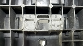The lower front left threshold bracket for Mercedes X167 GLS 450 580 20-26 is dented and broken