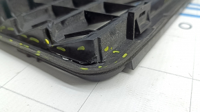 Tesla Model 3 18-23 left ventilation shield crack