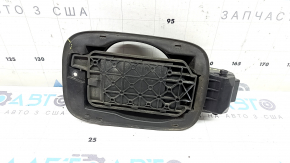 The fuel filler flap housing of the Audi A4 B8 08-16 sedan has a torn seal