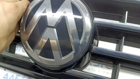 Radiator grill with VW Passat b8 16-19 USA badge for radar cruise, polished emblem