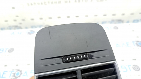 Air duct deflector for the center console of the Audi A3 8V 15-20, black with chrome, scratches