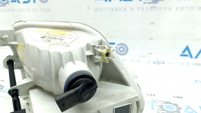 Right turn signal Ford Escape MK3 17-19 rest, white with fog lights, sand, broken mount, chipped housing
