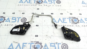 The control buttons on the steering wheel of the Audi A3 8V 17-20 have a cracked connector, the connector of the left buttons has come loose