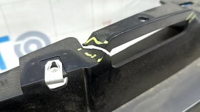 Front bumper bracket central Chevrolet Equinox EV 24-26 no fragment, cracks