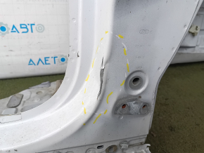 Front right quarter of Ford Escape MK4 20-25 type 1, sawn off, white, dented