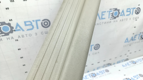 Front right door sill trim Toyota Camry v40 07-11 beige, scratches, broken fastener