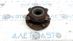 Front right hub Alfa Romeo Giulia 17-24 AWD rusty