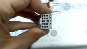 Wiring for the front left door of a Toyota Camry v40 07-11 for keyless entry