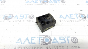 The front jack of the Alfa Romeo Giulia 17-24 is broken and dented