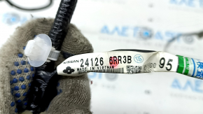 Wiring for the rear right door of a Nissan Rogue 21-23 for keyless entry
