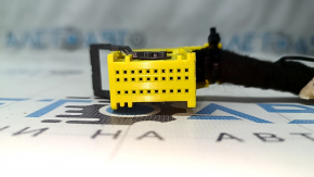 The chip for the SRS airbag module, airbag computer, Jeep Cherokee KL 19-23 is small