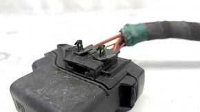 Alfa Romeo Giulia 17-24 right underhood relay block with bracket, broken fasteners