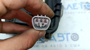 Right turn signal Toyota Prius 50 Prime 17-22 without fog lights, needs polishing, chips, broken mount