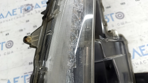 Right turn signal Toyota Prius 50 Prime 17-22 without fog lights, needs polishing, chips, broken mount