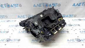 The heater body is bare BMW X7 G07 19-26 without actuators