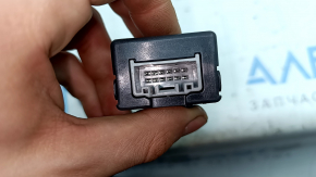 Control unit for heating modules of the battery VVB Toyota Prius 50 Prime 17-22 with a bracket