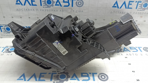Front right headlight assembly Chevrolet Equinox EV 24-26 with unit, missing fastening fragment, fastening crack
