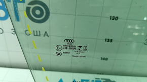 Front right door glass Audi Q3 83A 19-25 scratches