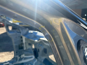 Front right quarter panel of Chevrolet Equinox EV 24-26 on the body, graphite GXD, bent