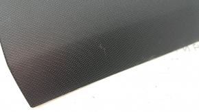 The rear pillar trim behind the right window of the Audi Q3 83A 19-25 is black, under the speaker, worn